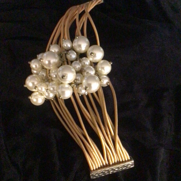 Dazzling bracelet, bold look cuff cords with faux pearls! What fun!! - Picture 2 of 4